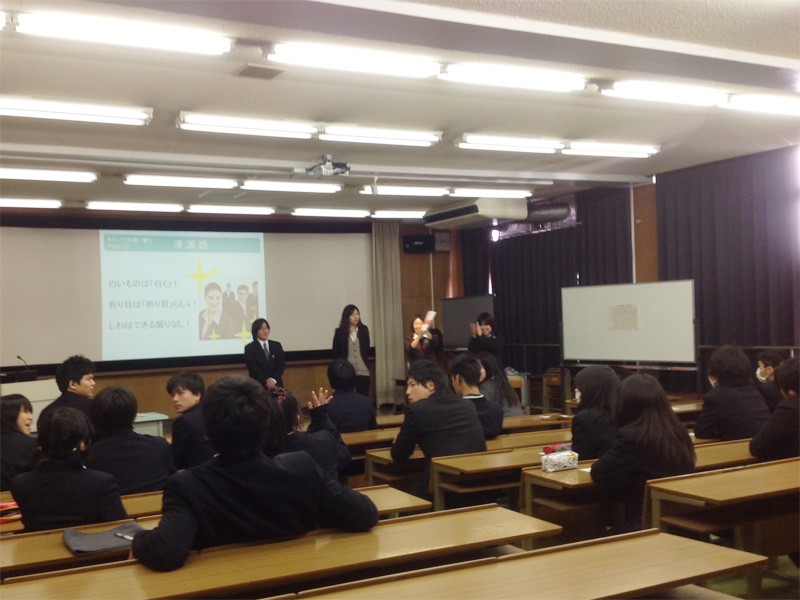 服で変わる伝える力 社会での活躍を目指して/大阪府立だいせん聴覚高等支援学校
