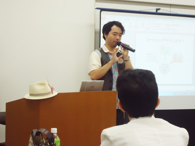 「きちんと着る」を伝えるために何が必要なのか ~服装ルールを守らせたい大人たちと、守りたくない子どもたち~