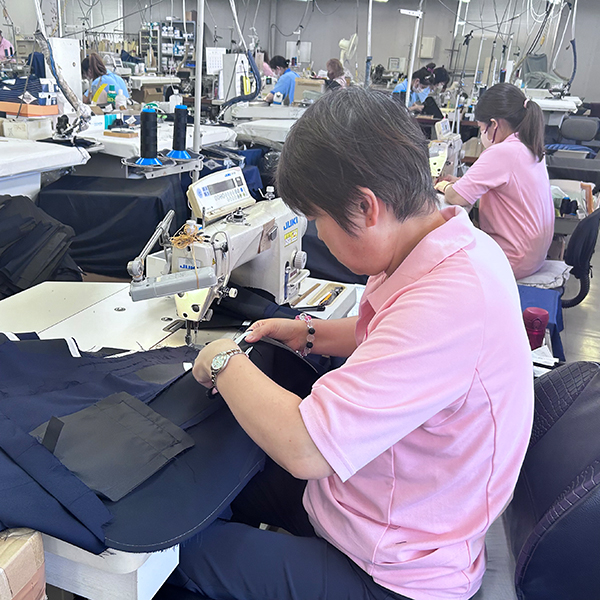 株式会社キューテック／上衣（ブレザー、コート）の縫製